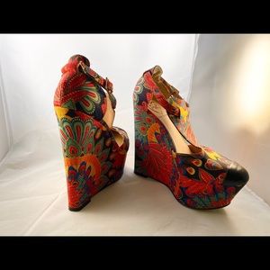 Penny Loves Kenny designer peacock platform shoes